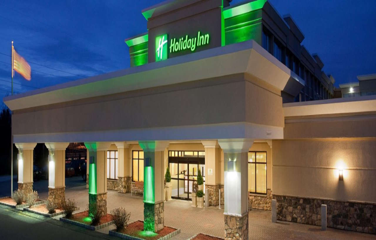 Holiday Inn & Suites Marlborough, An Ihg Hotel Exterior photo